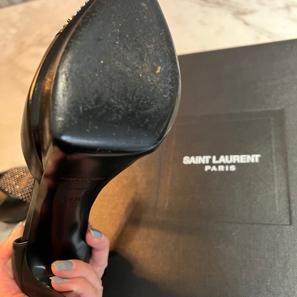 Saint Laurent Black platform shoes. - Picture 5 of 7